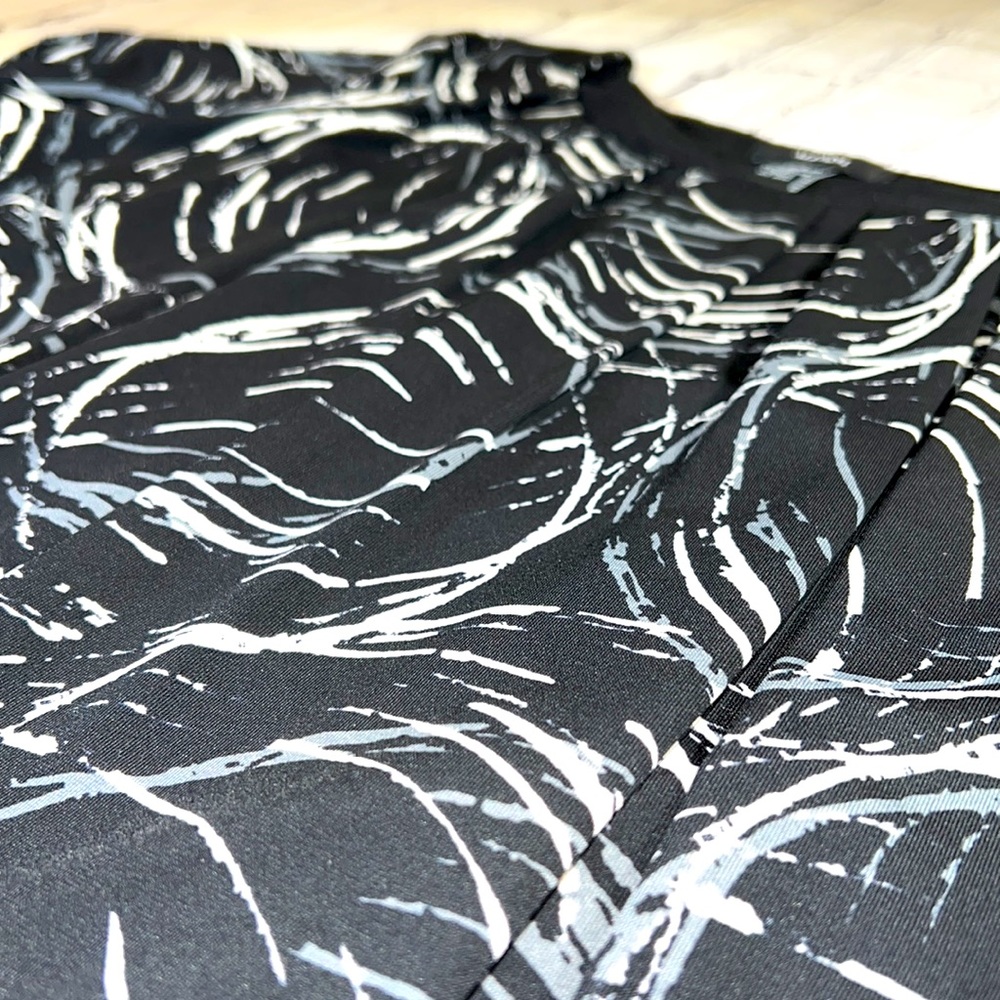 ALFANI Ruched Short Sleeve Shell Top - Picture 10 of 16